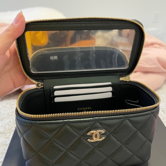 Chanel small vanity - Picture 4 of 5